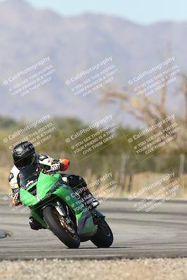 media/Dec-01-2025-Moto Forza (Mon) [[2daa91e15f]]/2-Intermediate Group/Session 3 (Turn 3)/